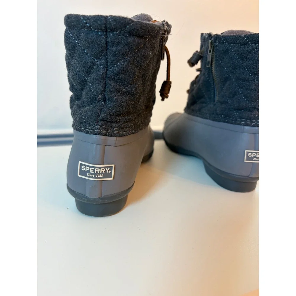 Sperry Duck Boots Women Size 10 W Grey Saltwater Quilted Wool STS97562F